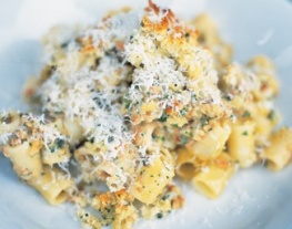 quick tomato macaroni cheese