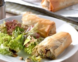 recepten vandaag Champignon , prei  en walnootstrudels en een Italiaanse salade 1387