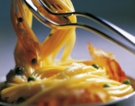 receptenvandaag linguine met doperwten, room en krokante ham