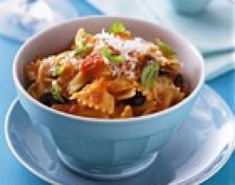 recept farfalle tomaten basilicum